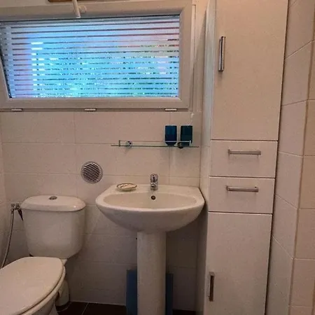 Climatisé Véranda Jardin Privé Сasa de vacaciones *